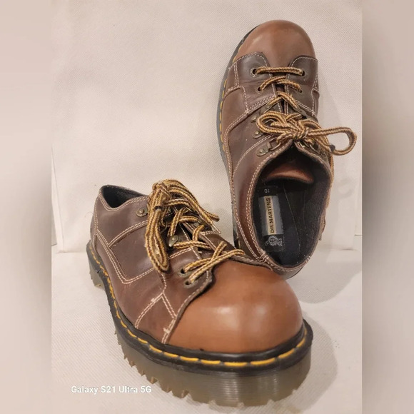 MEN'S DR. MARTENS OXFORD BROWN LEATHER SHOES (sz 10) - Picture 1 of 8